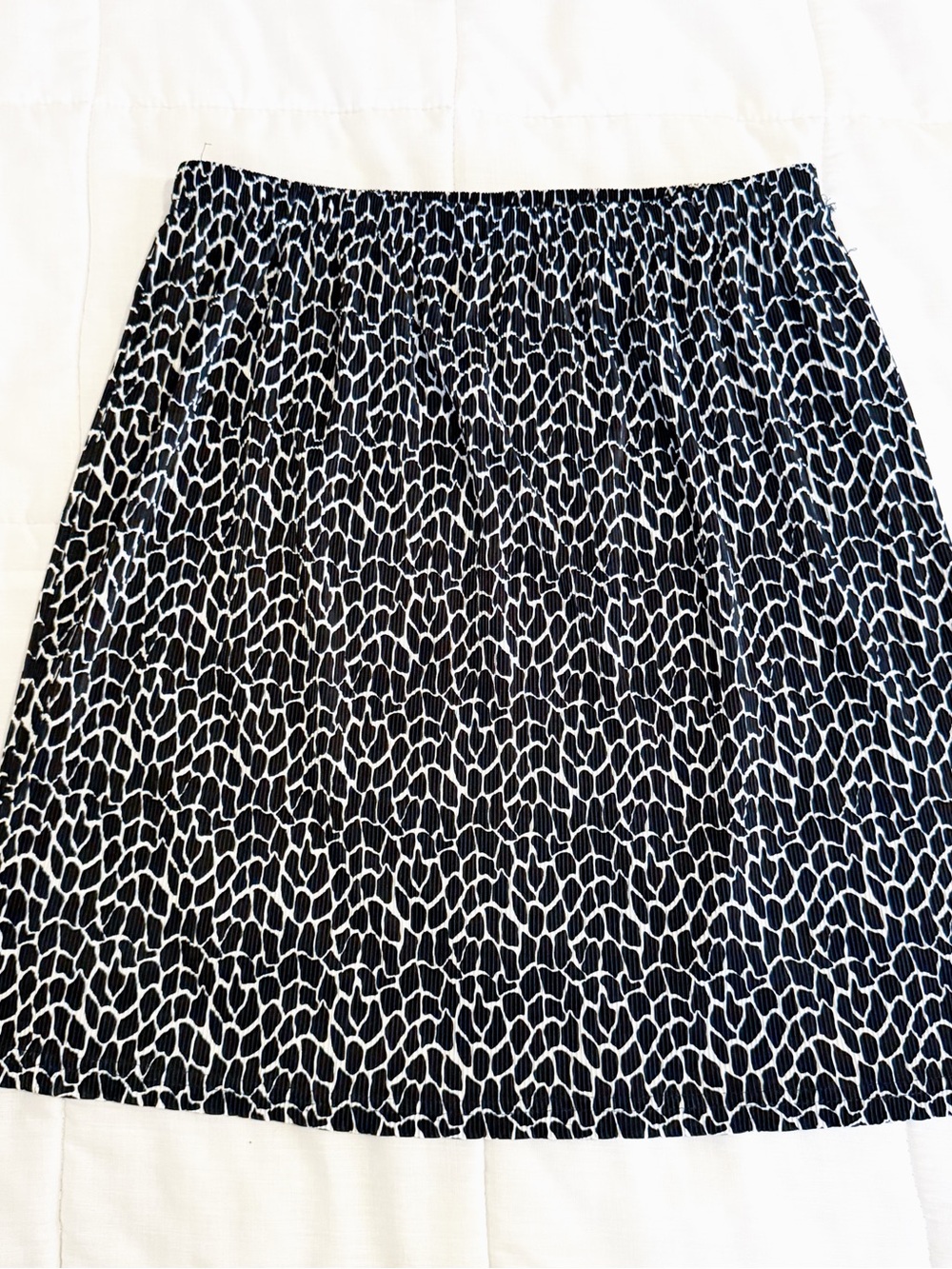 Vintage black & white animal print pleated mini skirt